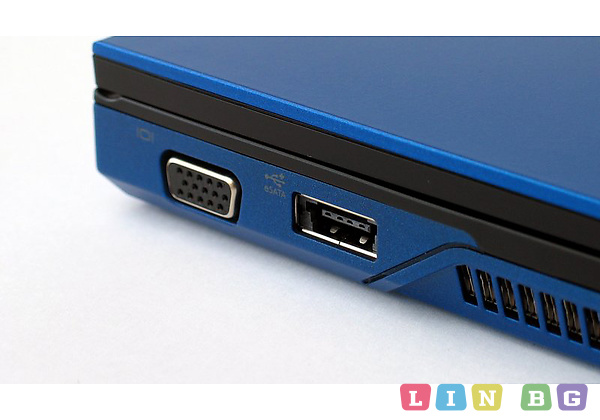 DELL Latitude E4300 Лаптоп в син цвят