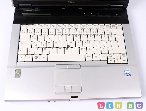 Fujitsu Siemens LIFEBOOK E8310 Лаптоп